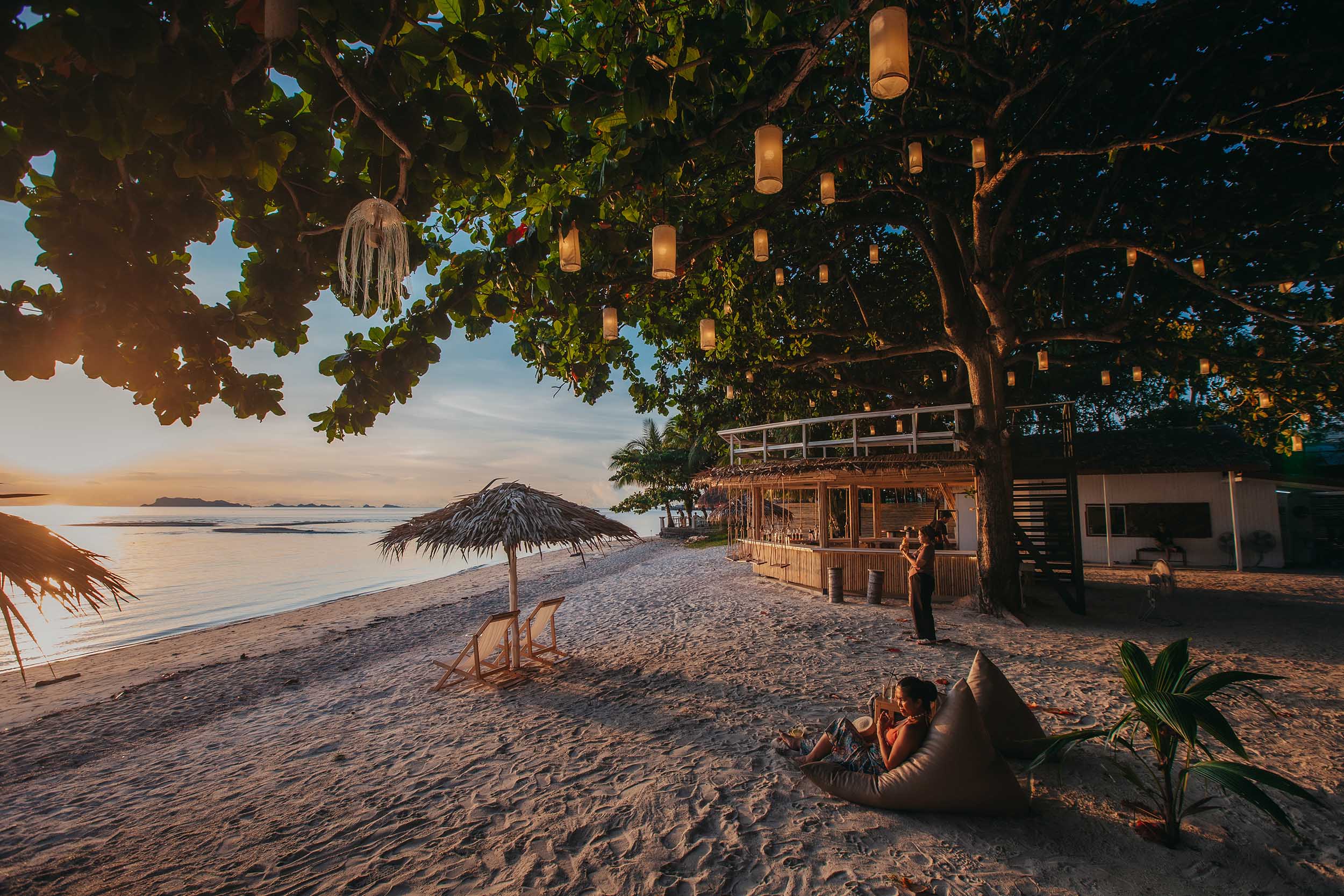 Sonnenuntergang am Nathon Beach Koh Samui Thailand