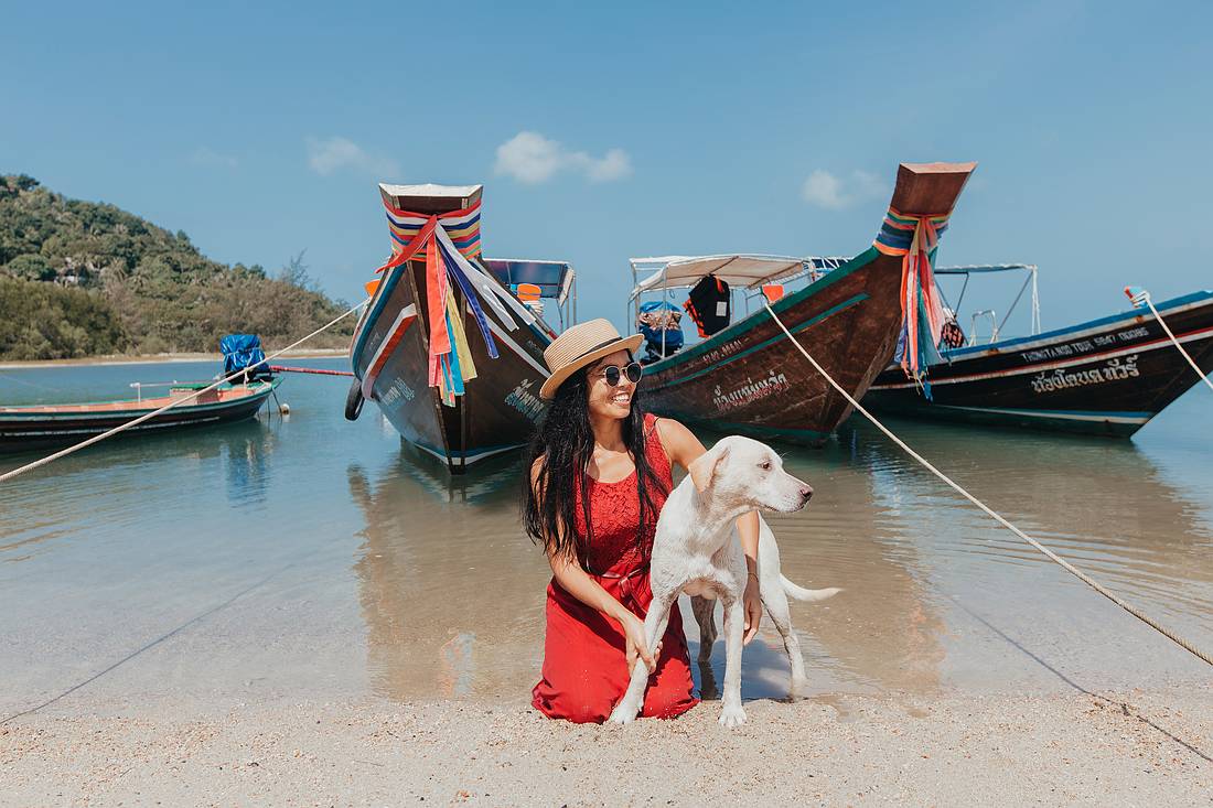 Sommerliche Tage am Strand von Koh Samui findet im Januar, Februar und März am meisten