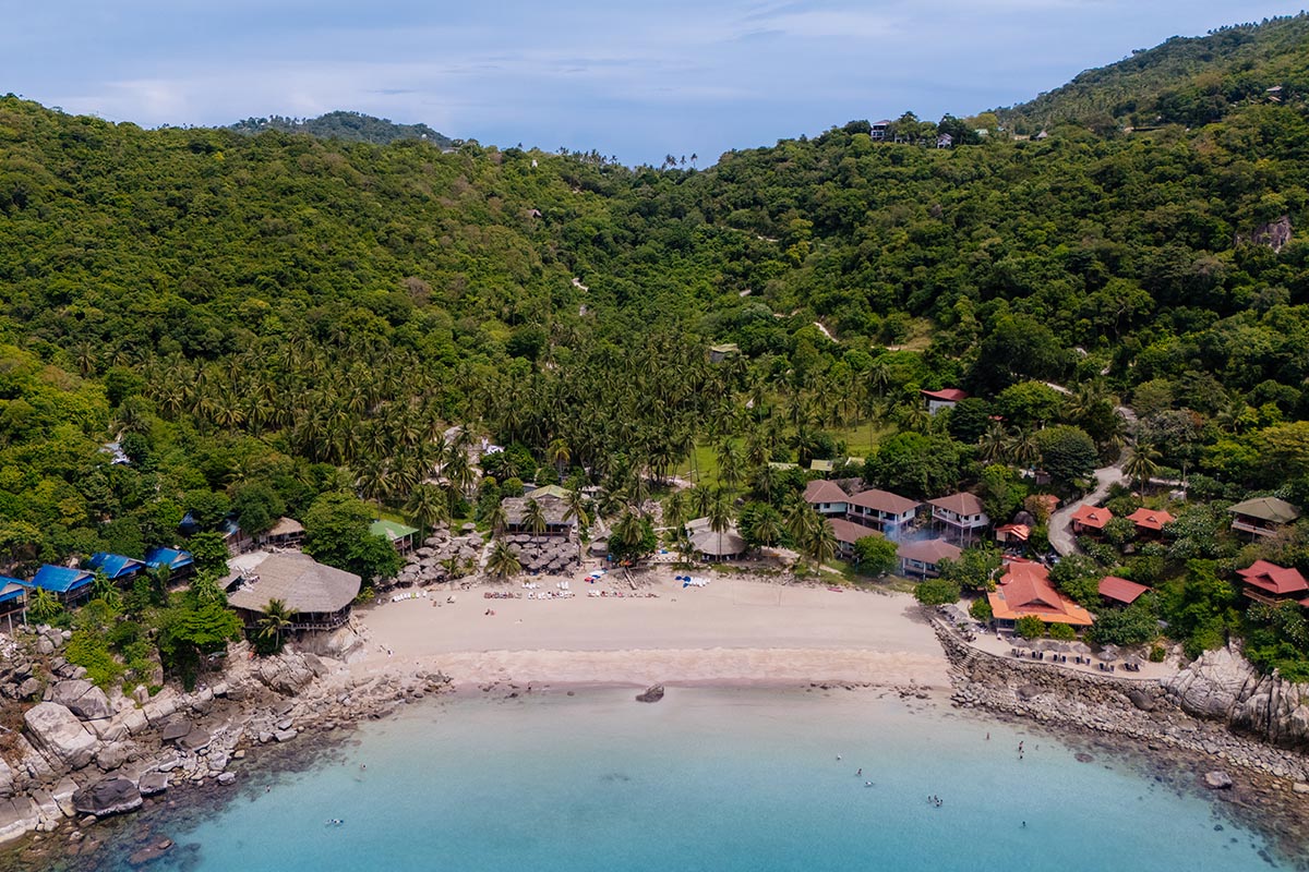Der Ao Leuk Strand auf Koh Tou mit der Drohne fotografiert