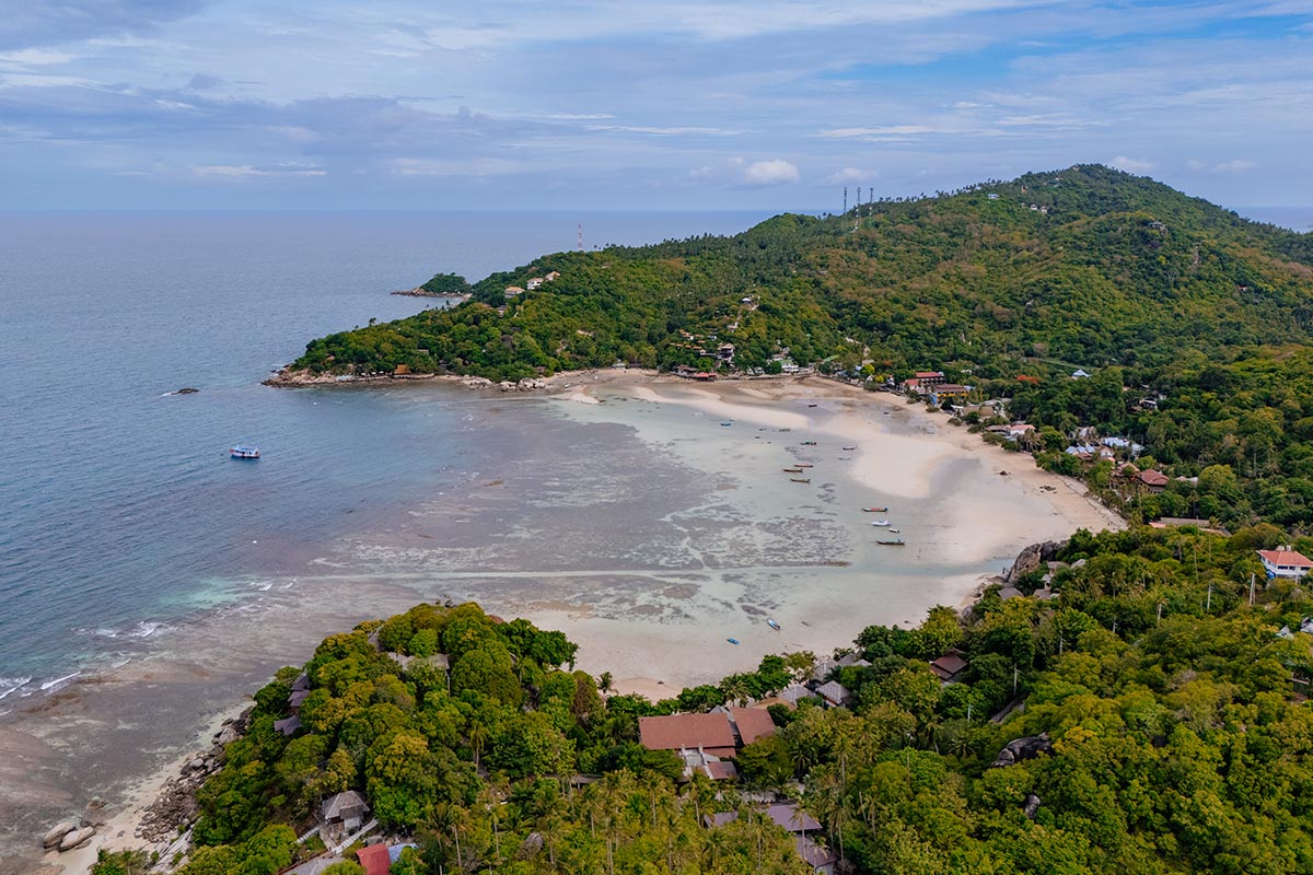 Die Chalok Baan Kao Bay aus der Luft fotografiert