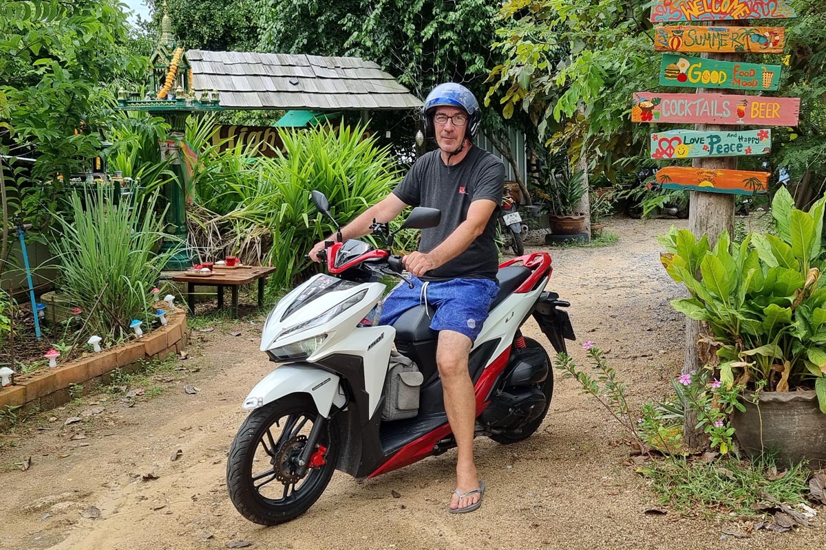 Koh Tao mit dem Roller erkunden