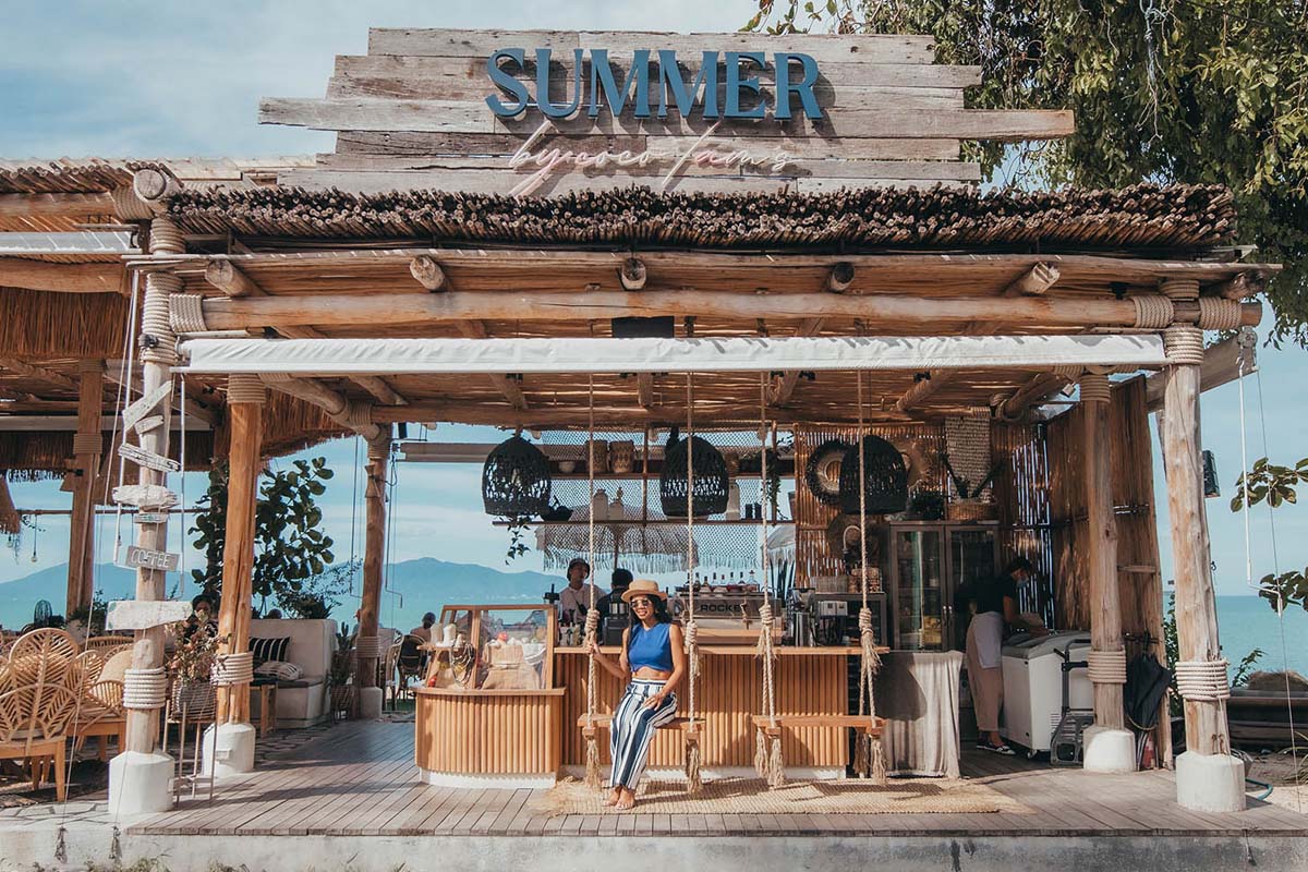 SUMMER by Coco Tam’s im Fishermans Village