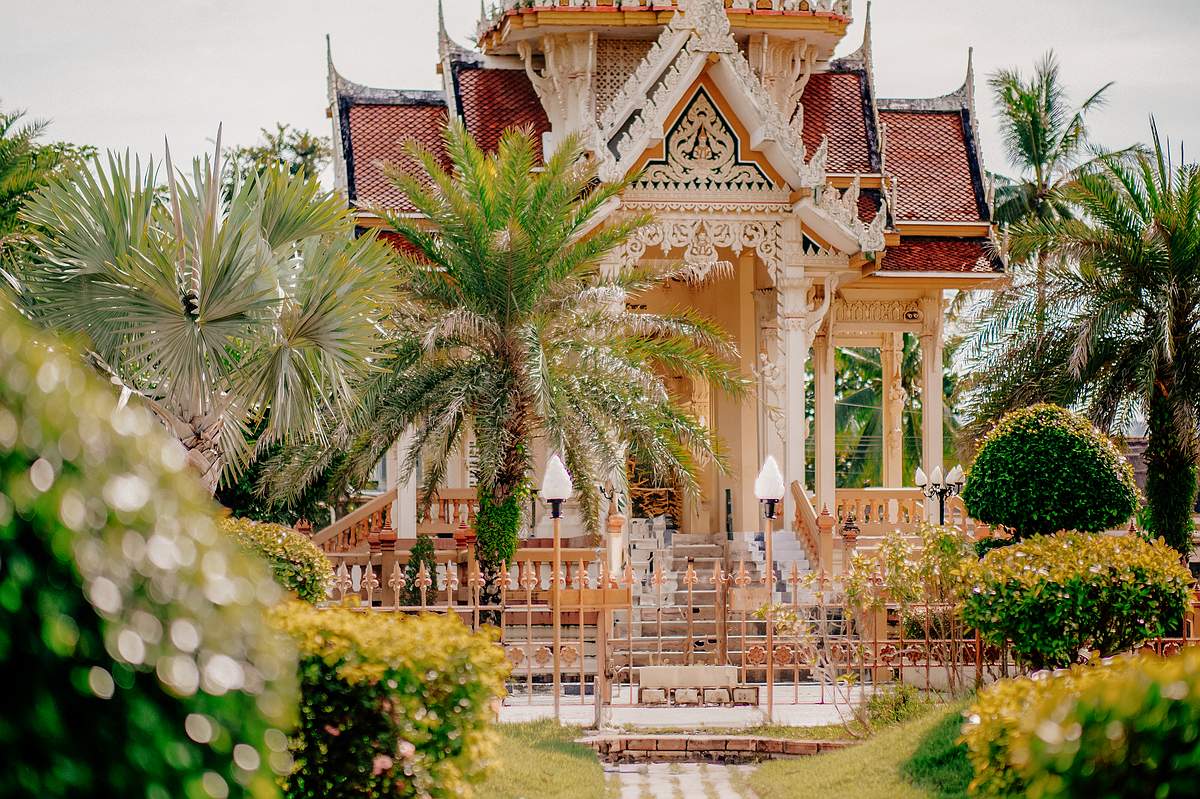 Tempel Wat Chalong in Phuket für Besuche auch in der Regenzeit