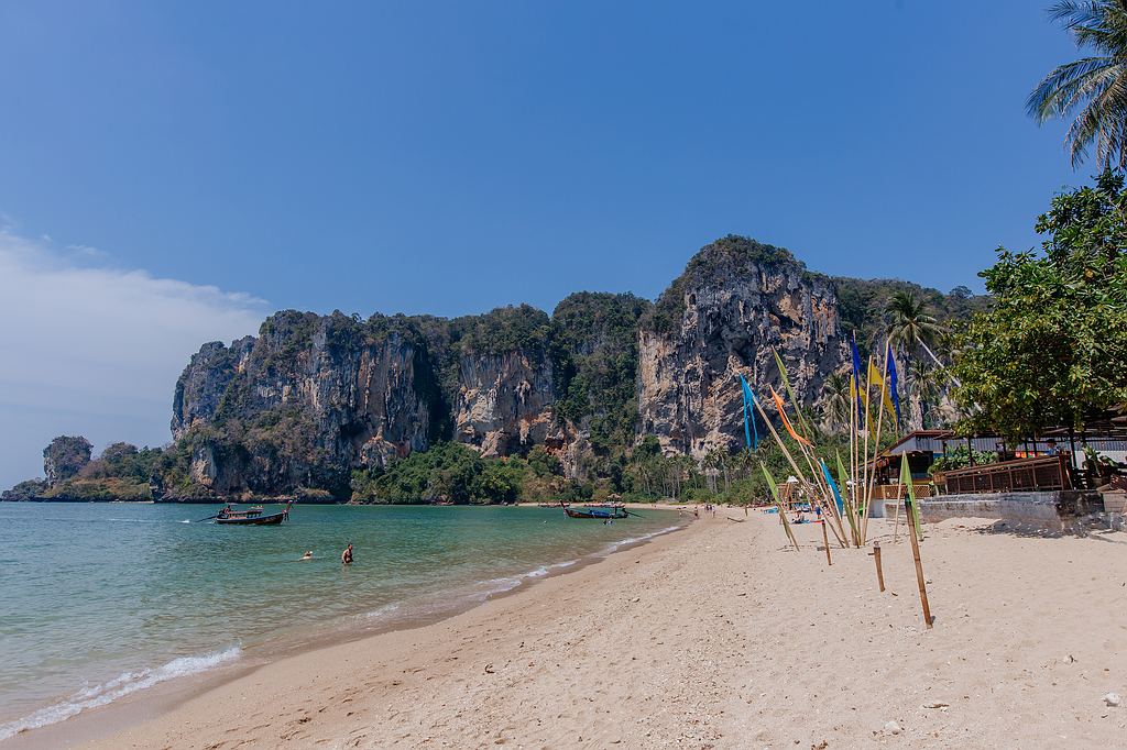 der noch unberührte Strand in Krabi: Tonsai Beach