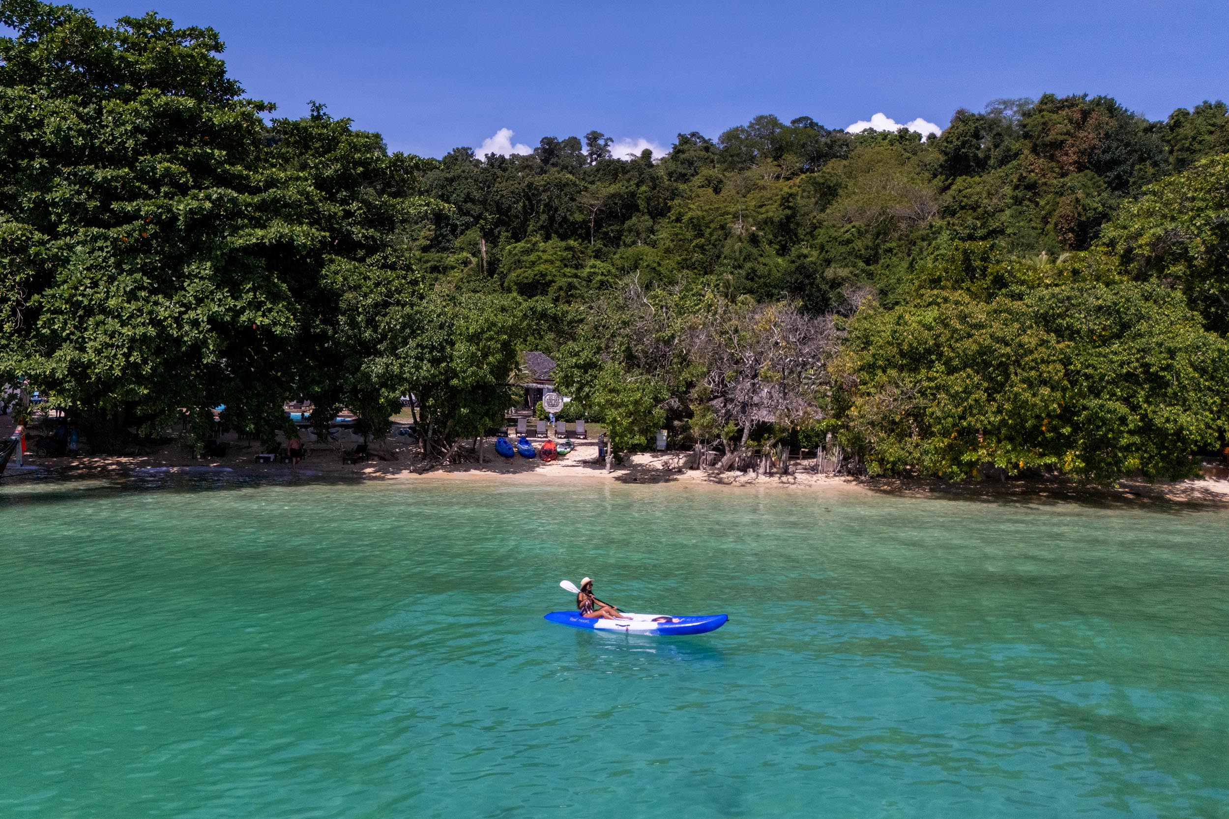Ko Kradan: Trauminsel in Thailand aus der Luft fotografiert