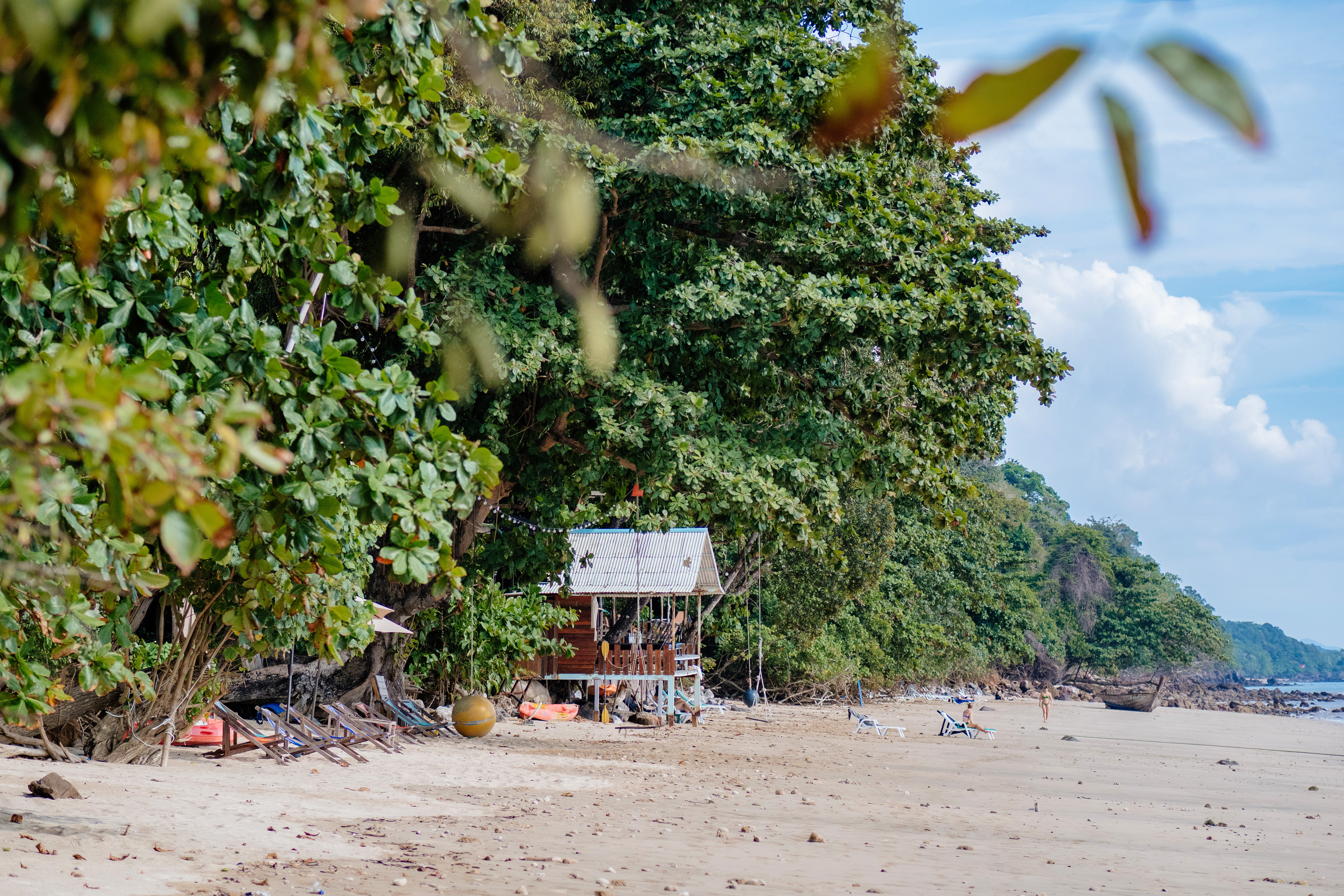 Unberührete und naturnahe Strände auf Koh Jum