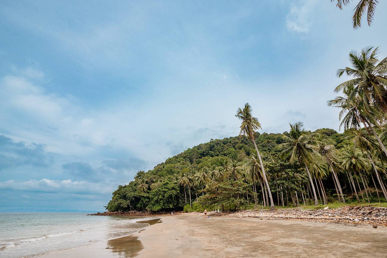 Coco Nut Beach Koh Jum