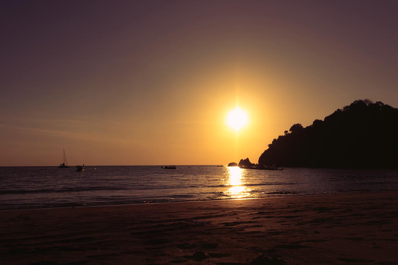 Mehr als spektakulär sind die Sonnenuntergänge auf Koh Lanta