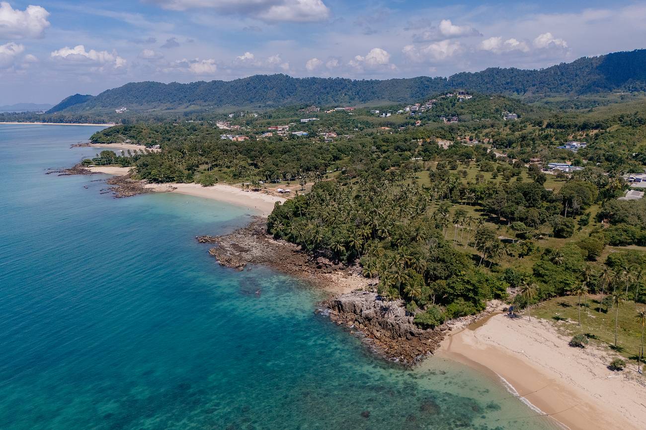 Traumhafte Strände und verborgene Buchten auf Koh Lanta