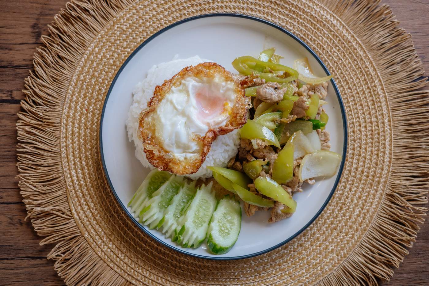 Moo Pad Prik On Rezept
