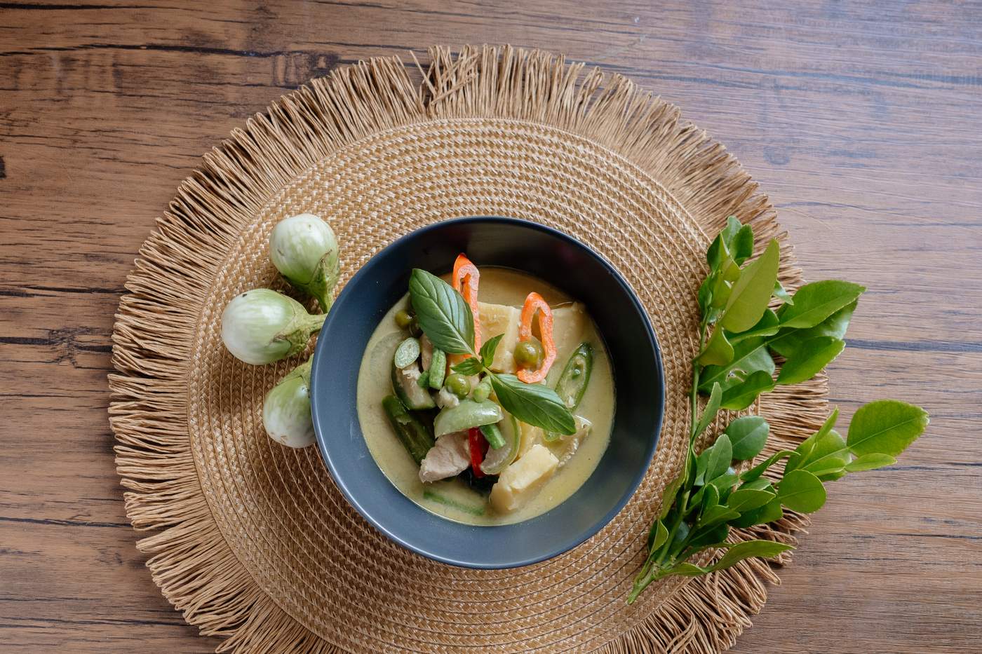 ruenes-thai-curry-gaeng-kiaw-wan-gai_0007