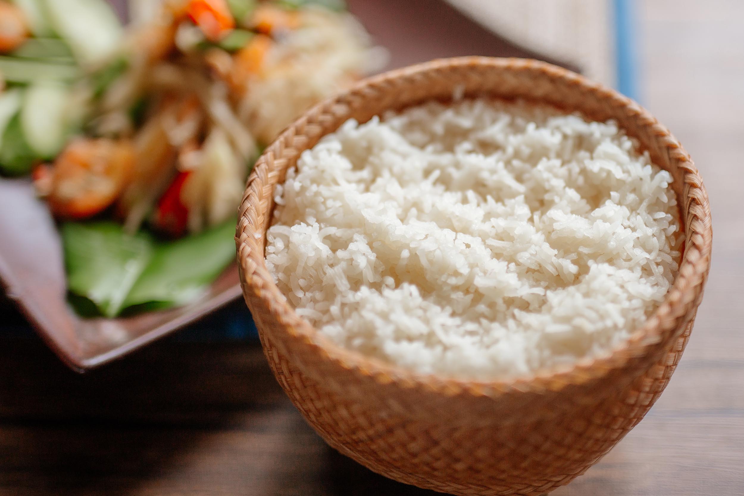 Thai Klebreis dämpfen – Khao Niao original zubereiten