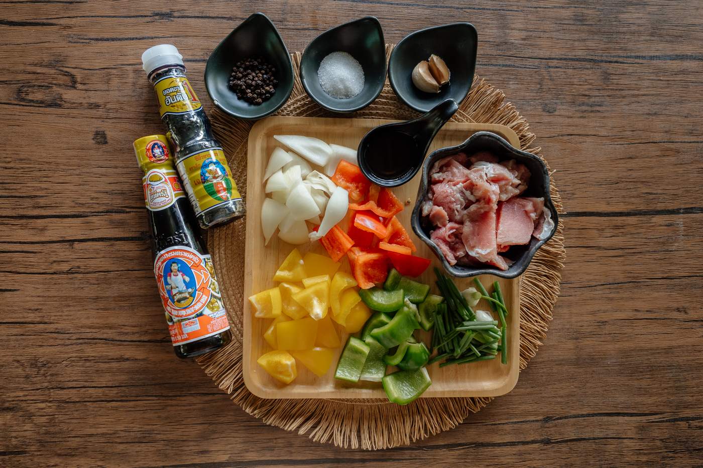 Zutaten für Moo Pad Prik Thai Dam